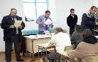 El Director del CP de Burgos y el Gerente del Organismo Aut&#243;nomo entregan las acreditaciones